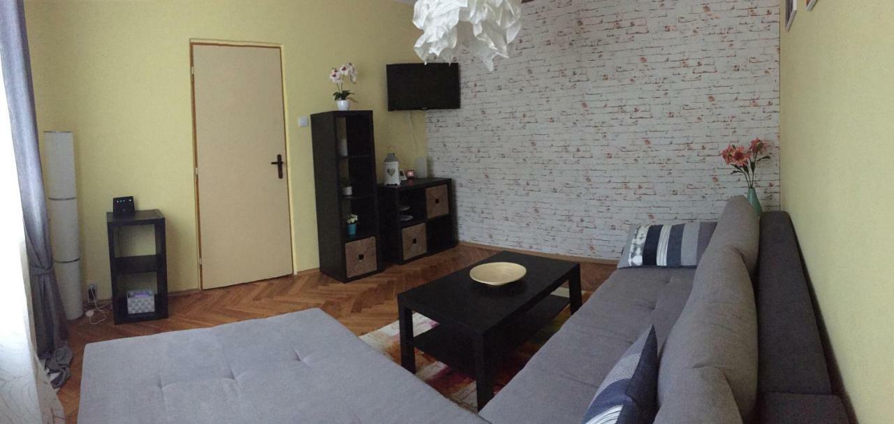 Apartment יאסימוב מראה חיצוני תמונה